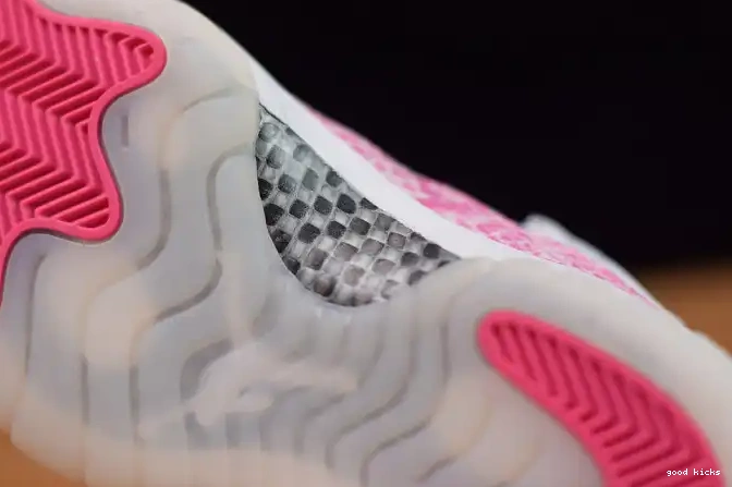 Cheap 11 Pink Air WMNS AH7860-106 Snakeskin Jordan Low 0427
